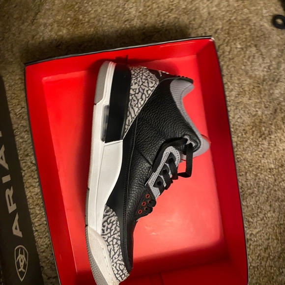 Jordan retro 3 cement - Picture 10 of 13